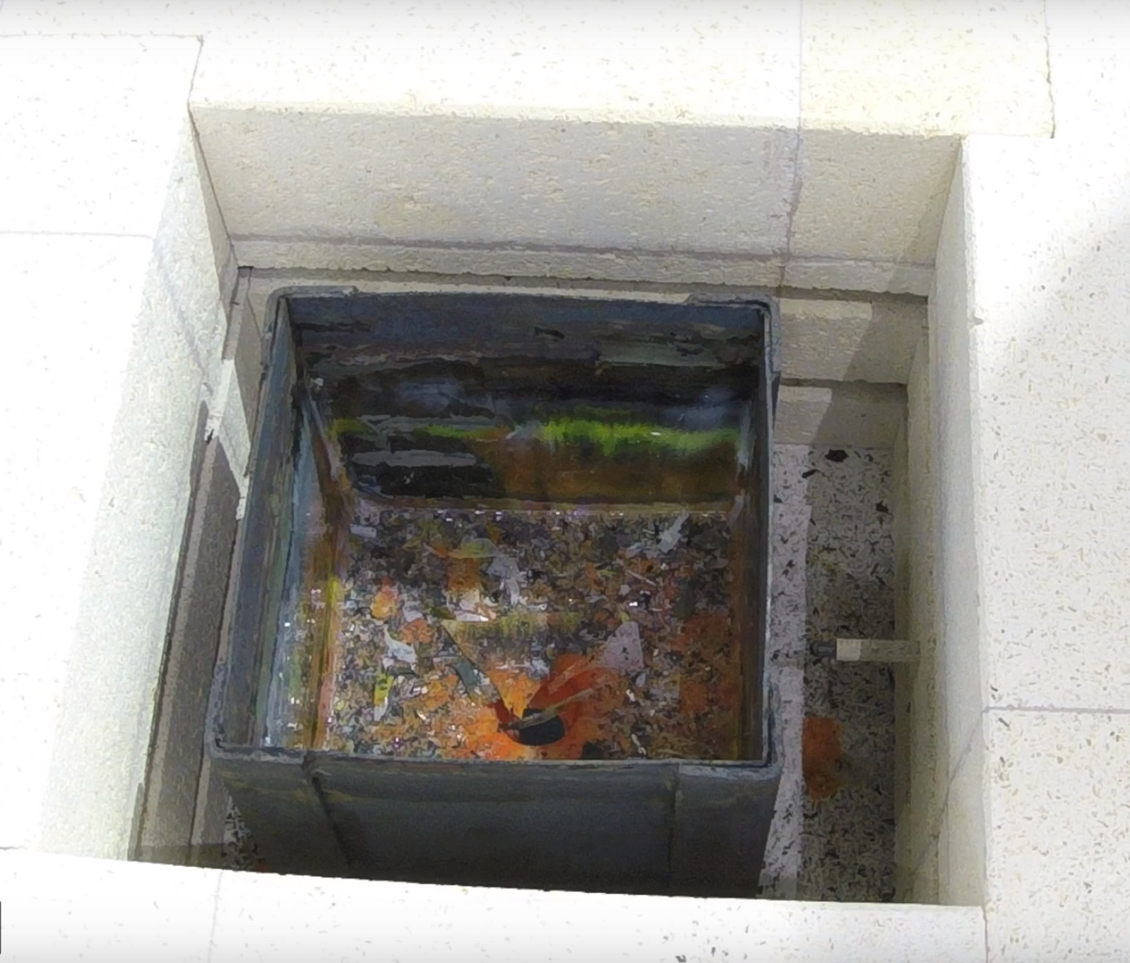 Cleaning the Murrine fusing vessel and the Caldera Kiln